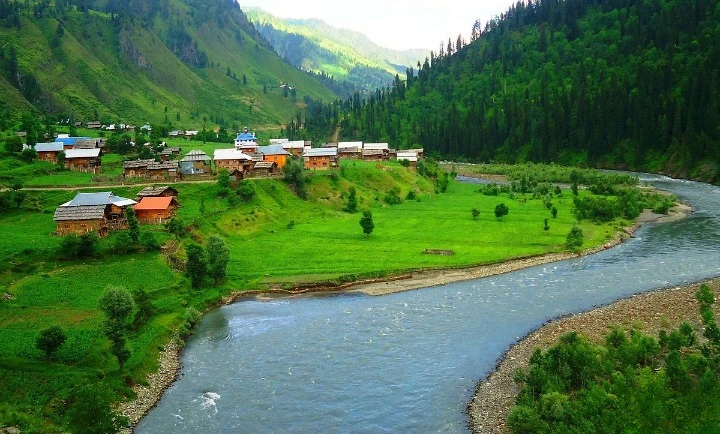 3 Nights 4 Days Kashmir Tour